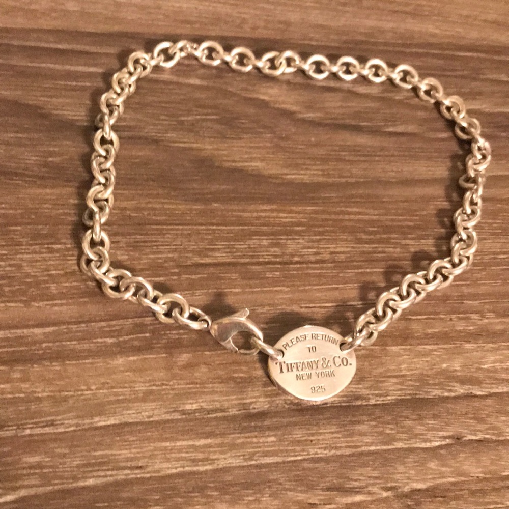 Return to Tiffany & Co New York 925 necklace